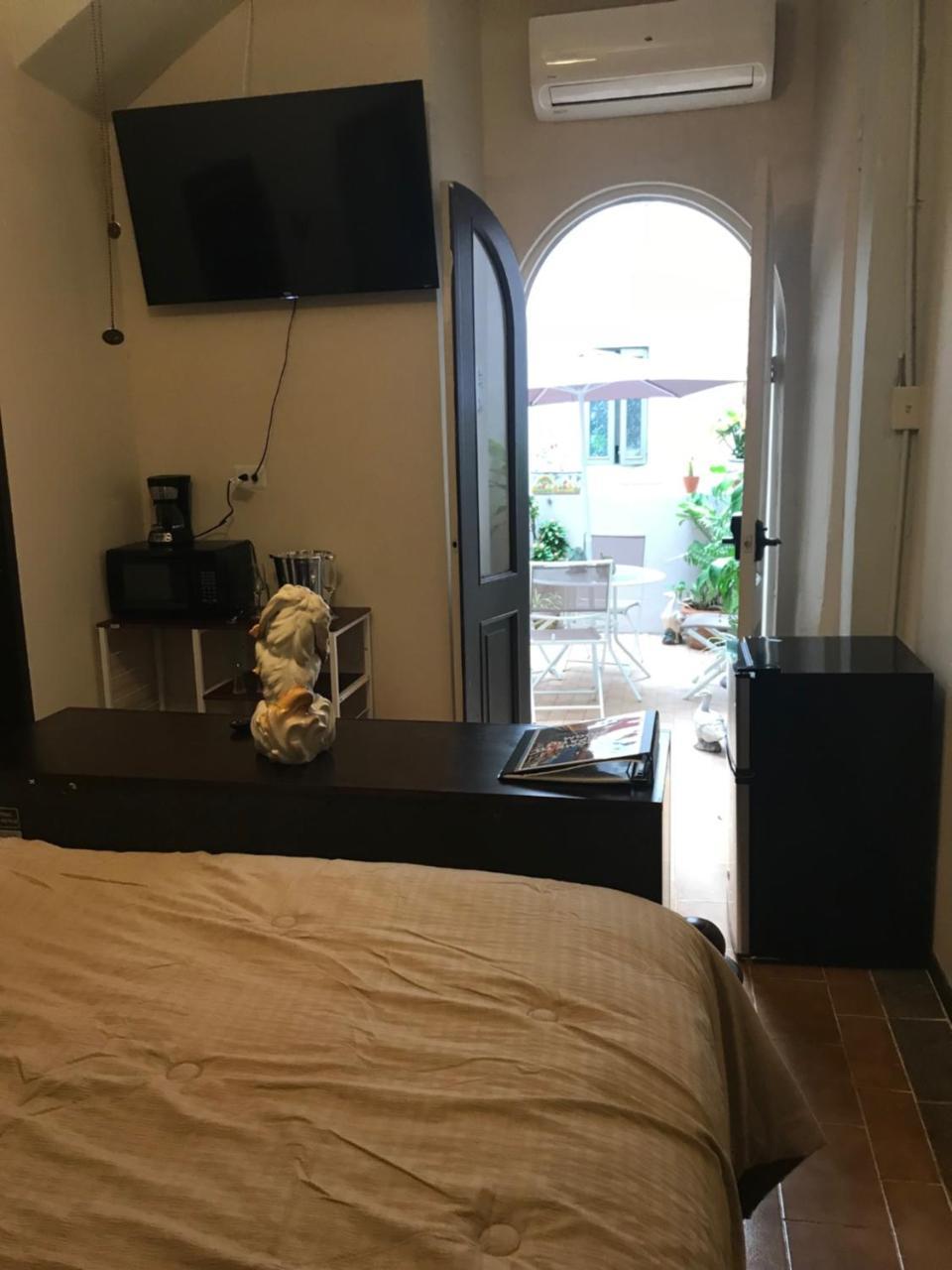Apartamento ★ Gorgeous Patio At Casa Of Essence Located In ♥ Of Old ★ San Juan